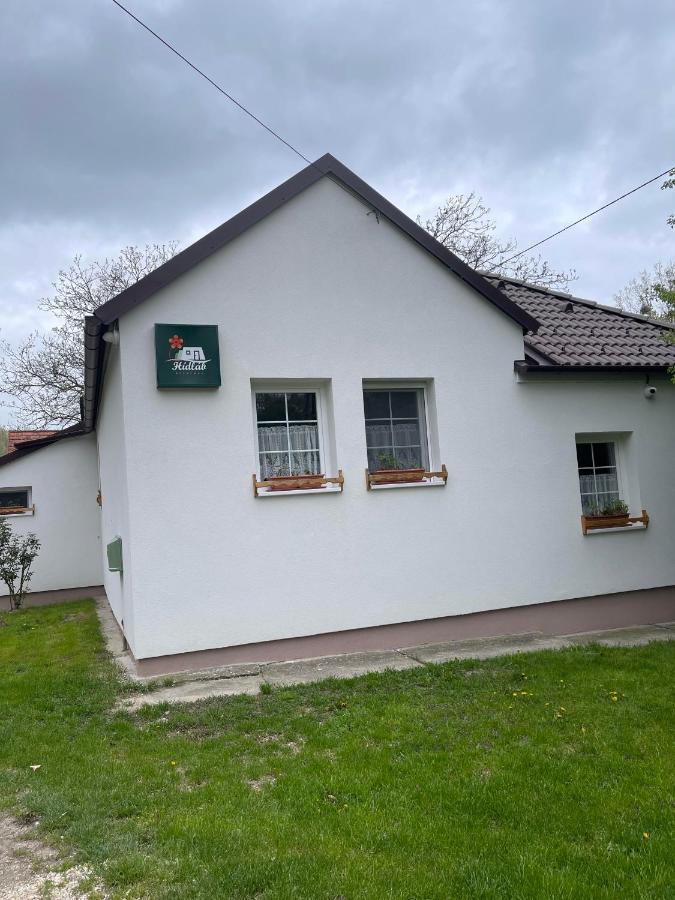 Hidlab Apartman Kimle Exterior foto